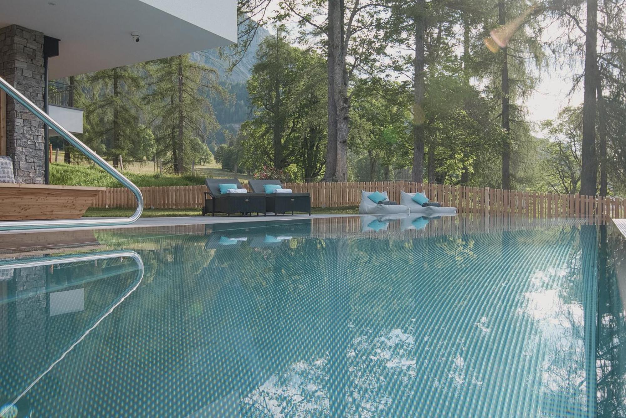 Hotel Roesslhof Ramsau am Dachstein Exterior photo